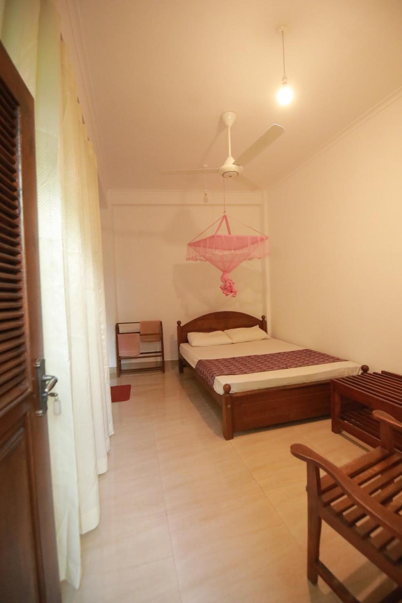 Renuka Inn Kandy Ngoại thất bức ảnh