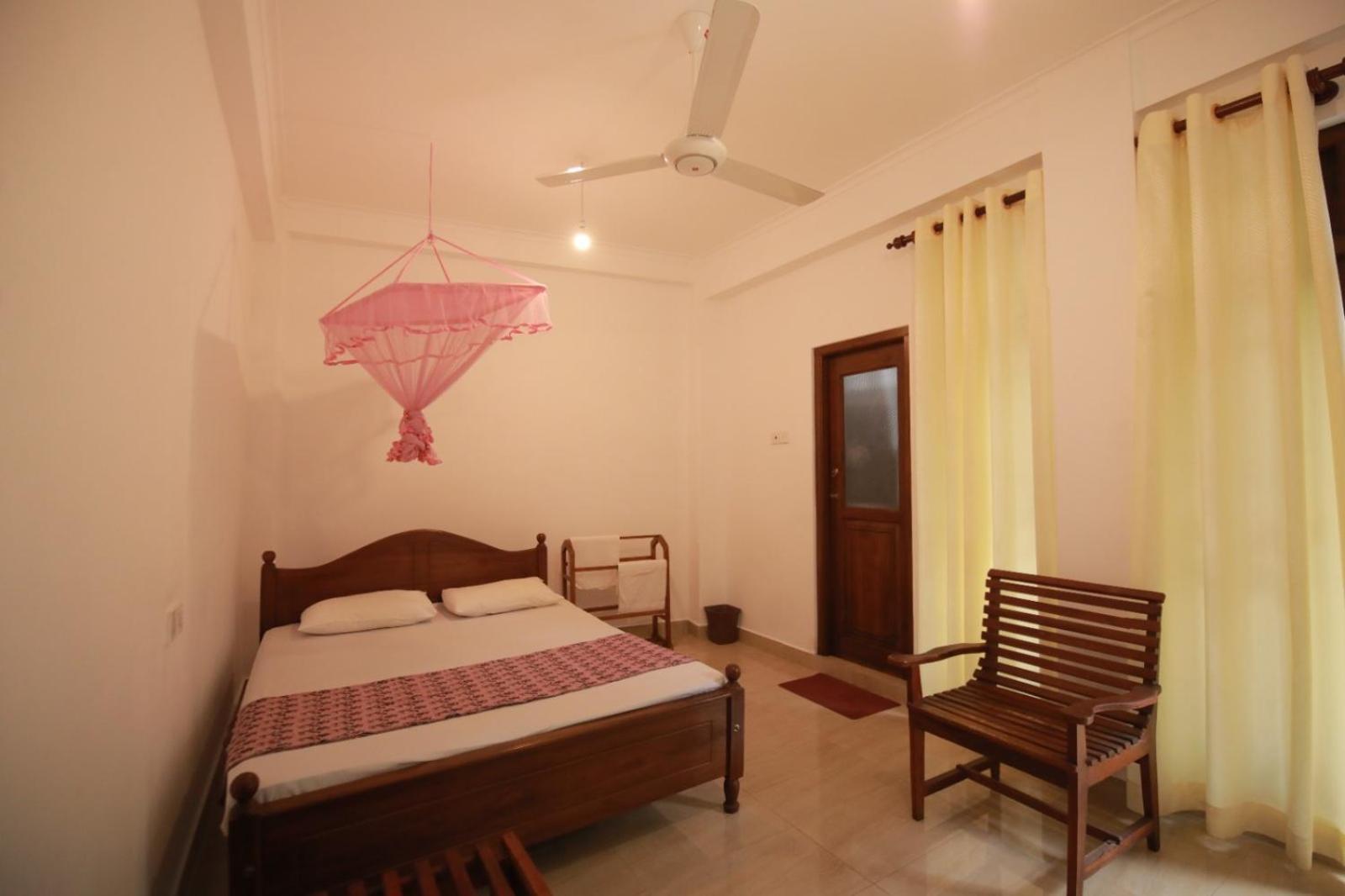 Renuka Inn Kandy Ngoại thất bức ảnh